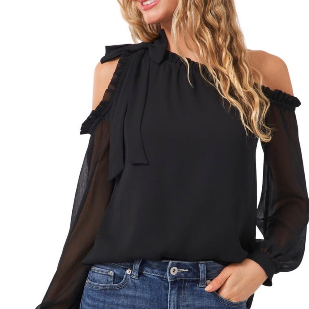 Cece Off the Shoulder Top